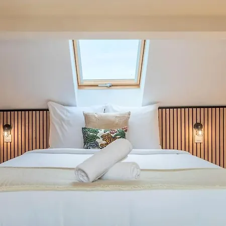 2 Proche Ecoles Et Metro Daire